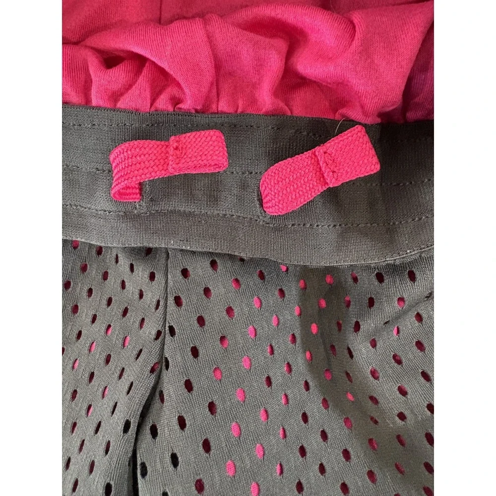 Nike Athletic Mesh Shorts Spandex Lining Black Pink DRI-FIT Youth Size Medium M